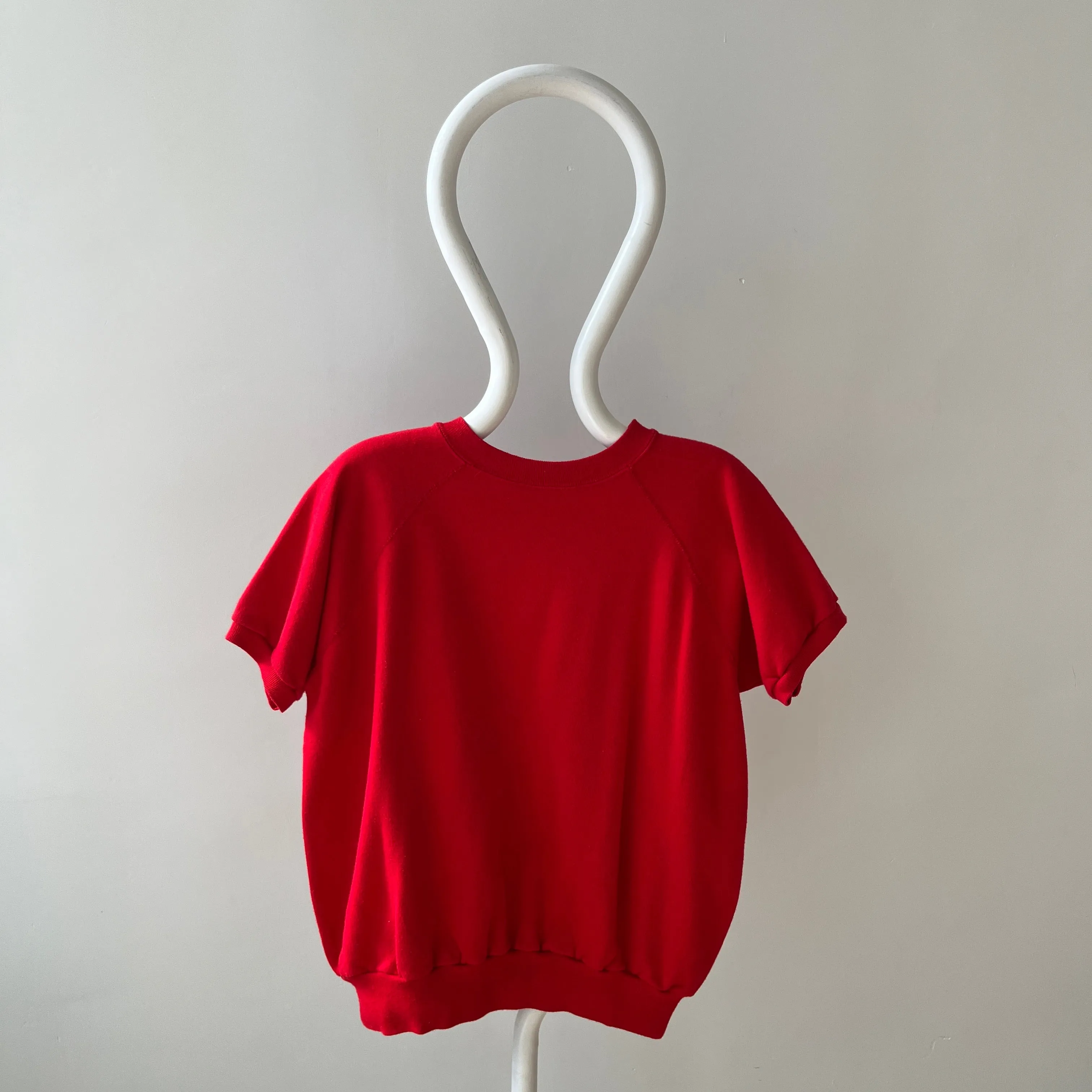 1980s Blank Lipstick Red Short Sleeve Warm Up Sweatshirt