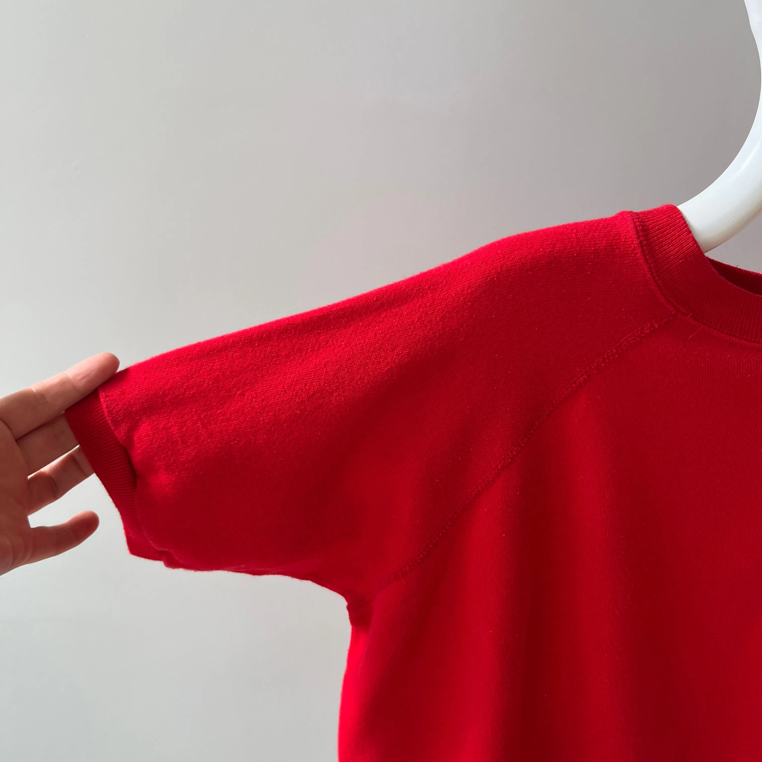 1980s Blank Lipstick Red Short Sleeve Warm Up Sweatshirt