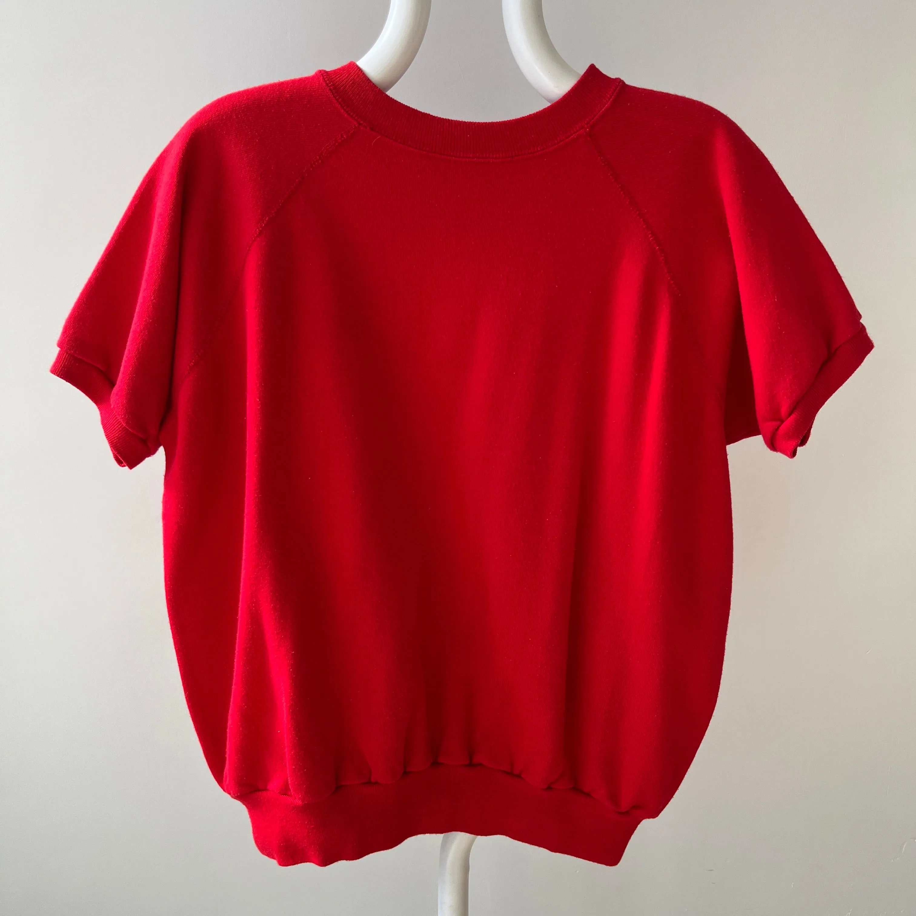 1980s Blank Lipstick Red Short Sleeve Warm Up Sweatshirt