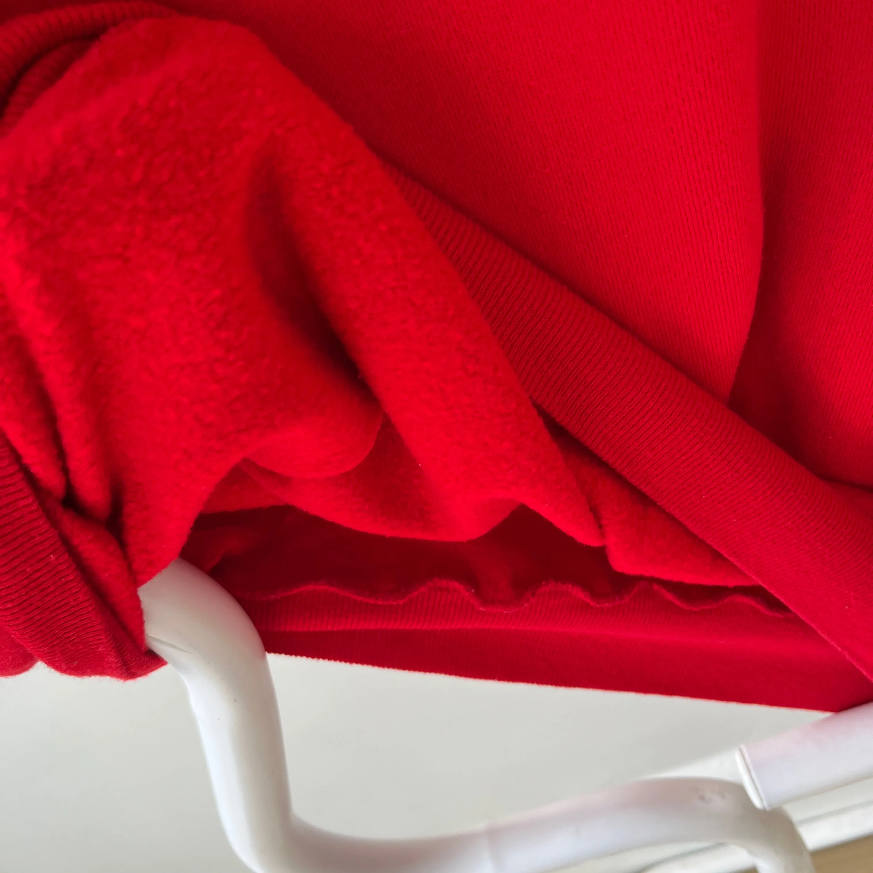 1980s Blank Lipstick Red Short Sleeve Warm Up Sweatshirt