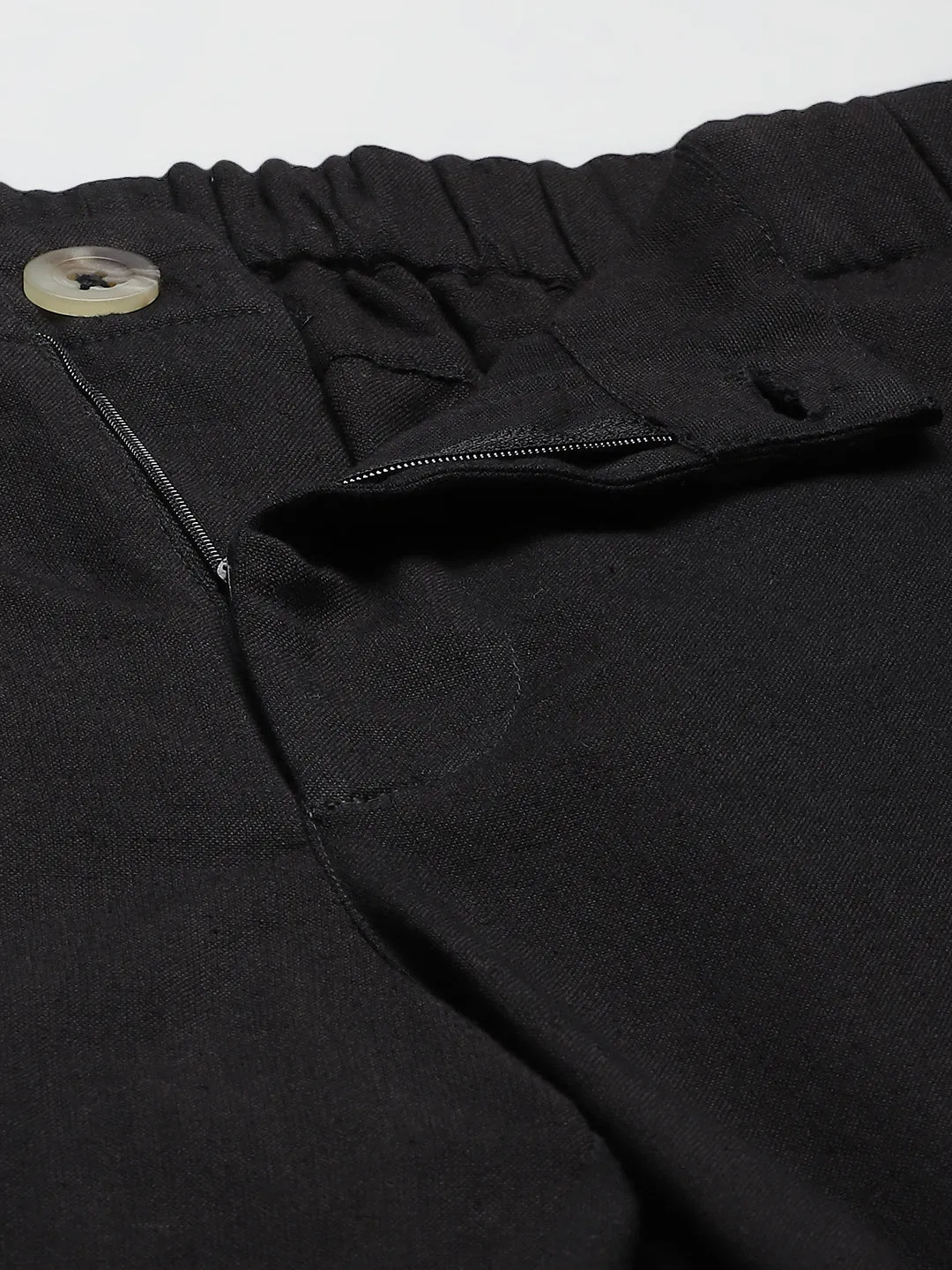 DENNISON Men Black Relaxed Tapered Fit Easy Wash Trousers