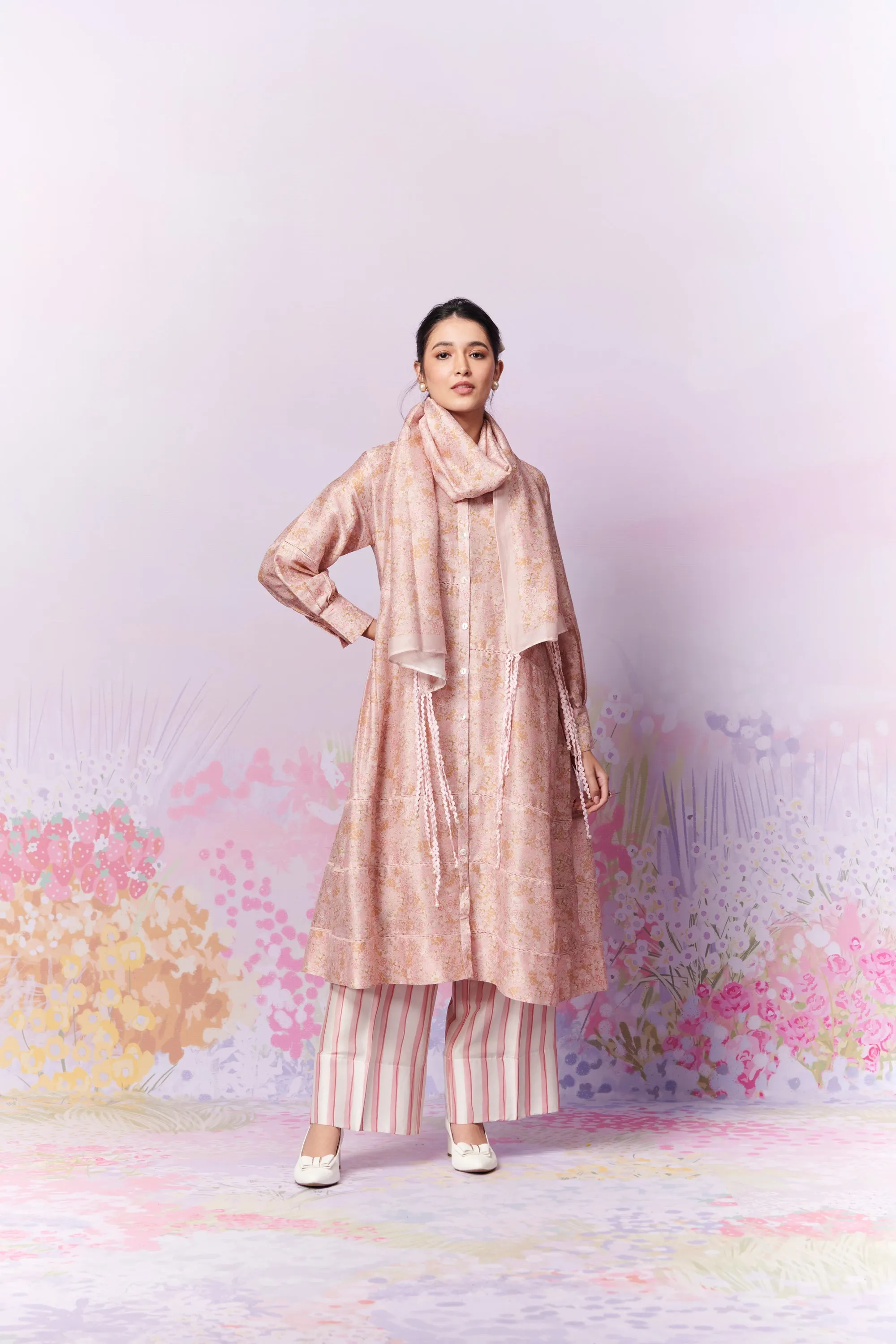 Petite Blooms Kurta and Trousers co-ord set with stole