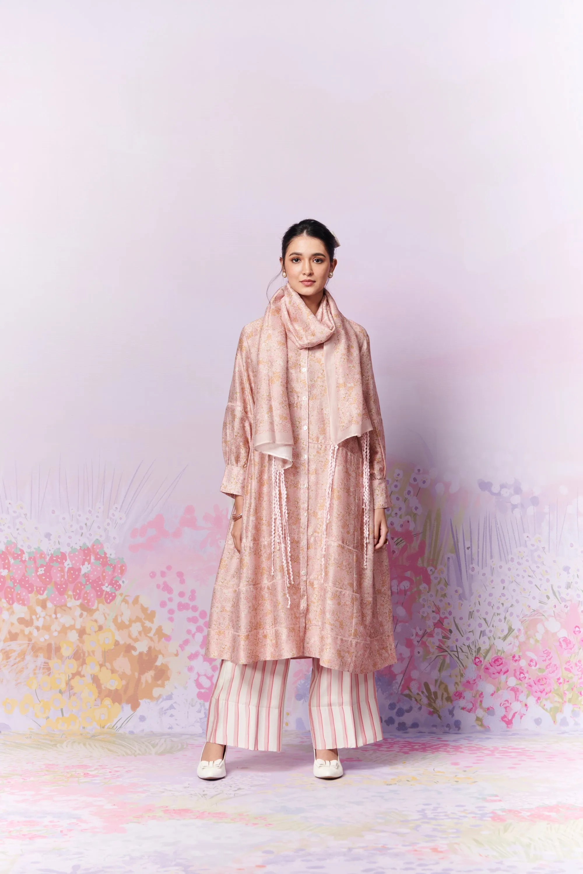 Petite Blooms Kurta and Trousers co-ord set with stole